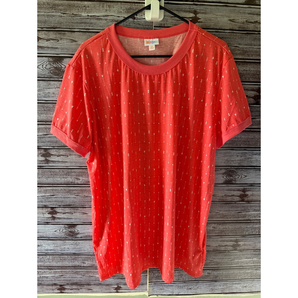 LuLaRoe Women's Randy Short-Sleeved Tee Size 3XL Coral-Orange White Arrow Print